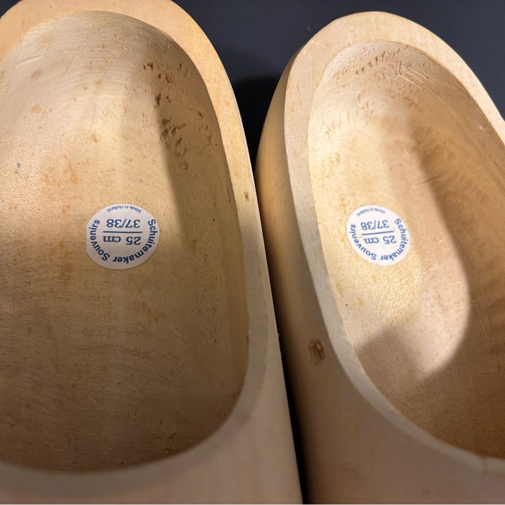 Women’s Natural Wooden Clogs from Holland Handmade Unique Collectable Crafting - Picture 9 of 10